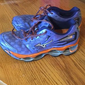 Mizuno Wave Prophecy women’s running shoes